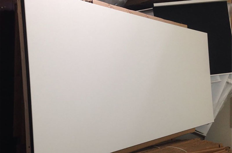 White aluminum plate